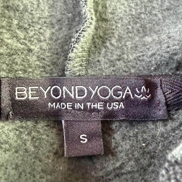 Beyond Yoga Live Out Loud Hooded Dress Striped Made USA Women's S - Picture 5 of 10